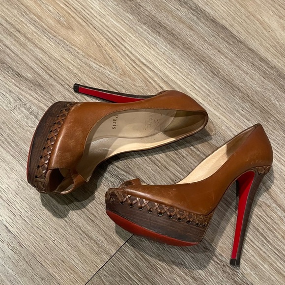 Heels - Picture 8 of 12